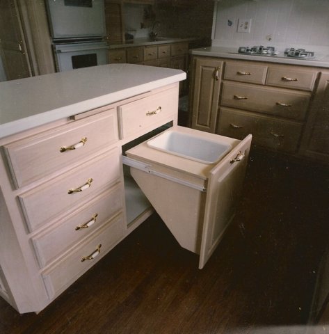 kitchen235.jpg